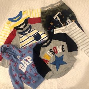 Baby GAP Boy Clothing Lot Size 6-12 months